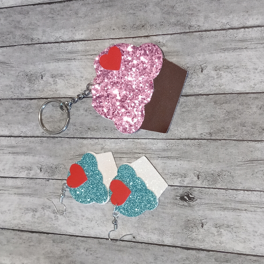 Cupcake keychain and earring set